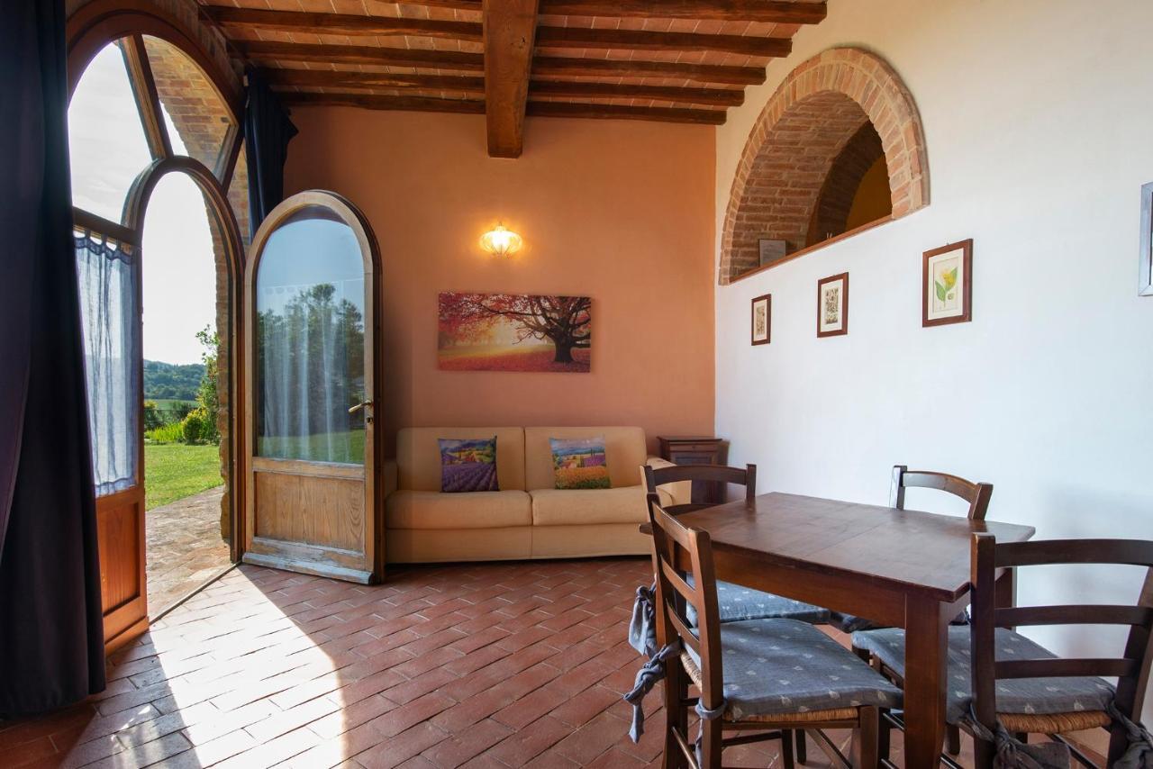 Locanda Vesuna Countryhouse Trequanda Luaran gambar
